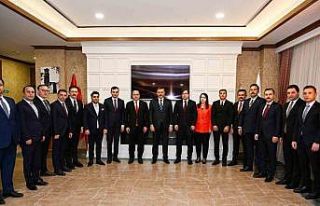 Vali Çiftçi’den kaykamam ve vali yardımcılarına...