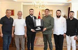 Vali Selçuk Aslan, Beşiktaş kongre üyesi oldu