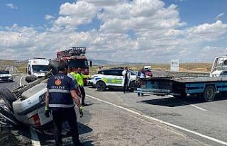 Van’da otomobil takla attı: 1 ölü, 3 yaralı