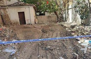 Yalnız yaşayan yaşlı kadının evinden 13 kamyon...