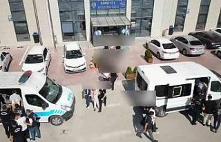 Yalova merkezli 8 ilde siber dolandırıcılık operasyonu:...