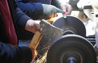 Yarım asırlık demirci usta uyardı: "Bıçağınızı...