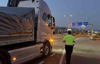 Yasak olmasına rağmen yola çıktı, cezayı yedi