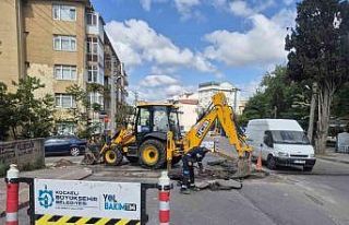 Yaya ve araç trafiği için yapım ve onarım hamlesi