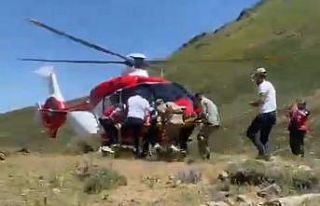 Yaylada yaralanan vatandaş helikopterle hastaneye...
