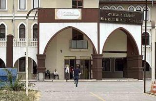 YKS’nin ilk oturumu başladı: Öğrenciler sınavda,...