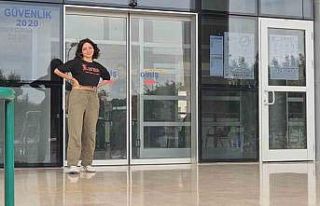 YKS’yi 1 dakika ile kaçıran Elif, sosyal medyada...