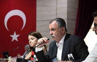 Yunusemre Millet Çarşısına Ferdi Zeyrek ismi verildi