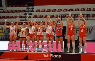 16 Yaş Altı Kız Milli Takımı, Avrupa ikincisi...