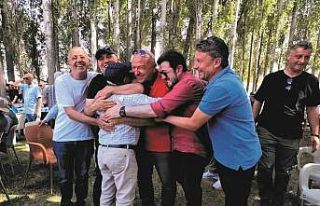 45 yıl sonra duygulandıran buluşma: Ali Öğretmen...