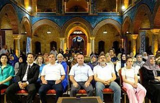 8 asırlık Gökmedrese’de manevi ezgiler yankılandı