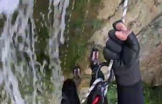 AFAD personelinden nefes kesen suda arama kurtarma...