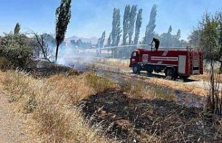 Afette, yangında, kurtarmada büyükşehir itfaiyesi...