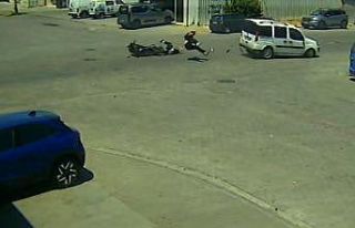 Ağır yaralı olarak hastaneye kaldırılan motosiklet...
