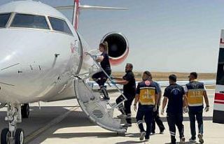 Ağrı’da prematüre doğan bebek, uçak ambulansla...