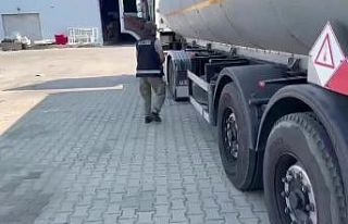 Akaryakıt tankerinden binlerce paket kaçak sigara...
