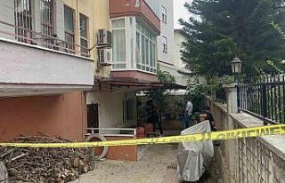 Alanya’da evinin önünde ölü bulundu