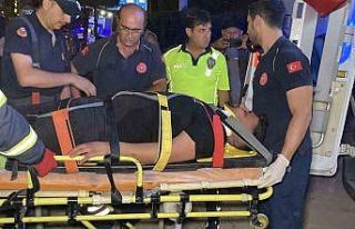 Alkollü ve ehliyetsiz sürücü kaza yaptı: Sürücü...