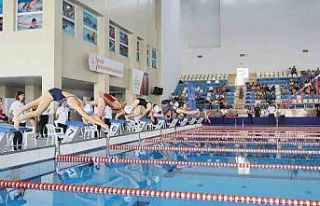 Analig yüzme heyecanı Elazığ’da yaşandı