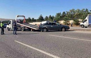 Ankara’da arızalanan otobüse kamyonet çarptı:...