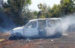 Antalya’da çıkan yangında alevler arasında kaldılar