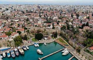 Antalya’da fiyat indirimine rağmen otellerde doluluk...