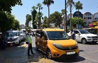 Antalya’da otobüs ve taksilere sıkı denetim