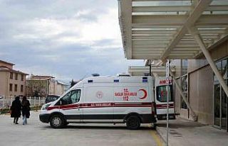 Apartmanın 3’ncü katından düşen kadın ağır...