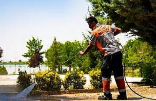 Atatürk Sahil Parkı’nda temizlik ve bakım çalışması...