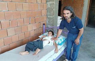 Bahçede oynayan 8 yaşındaki çocuk, yorgun mermi...