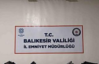 Bandırma’da ruhsatsız silah operasyonu