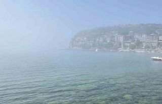 Bartın’da sıcak hava Amasra’da sis