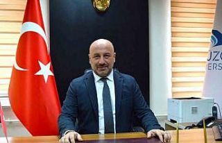 Başhekimi Cengiz Tuncer profesörlük unvanı aldı