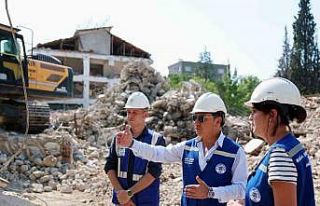 Başkan Aras, Huzurevi yenileme çalışmalarını...