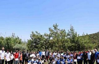 Başkan Balaban şampiyon sporcuları kutladı