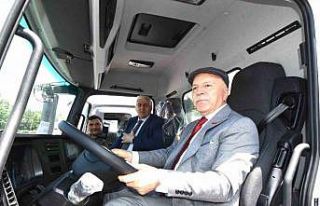 Başkan Sekmen; "Gösteriş değil, hizmet peşinde...