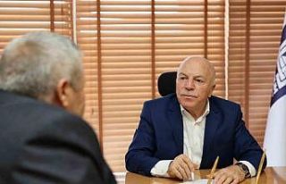 Başkan Sekmen vatandaşı dinledi