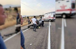 Batman’da takla atan otomobilin sürücüsü ağır...