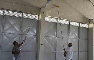 Belediye ekipleri, boya-badana ve tadilat hizmetiyle...