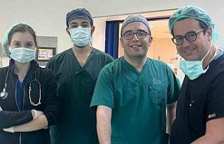 Beş günlük bebek, Selçuk Tıp’ta nefesine kavuştu