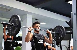 Beşiktaş, salonda çalıştı