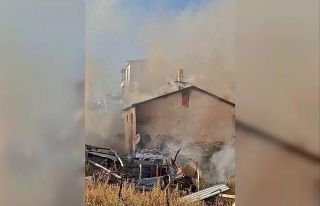 Bingöl’de korkutan çatı yangını