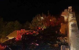 Bingöl’deki çatı yangını korkuttu