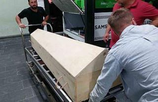 Birlikte yaşadığı adam tarafından darp edilen...