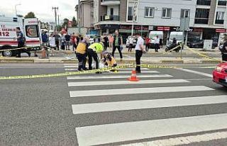 Bisikletli adam karşıya geçmeye çalışırken...