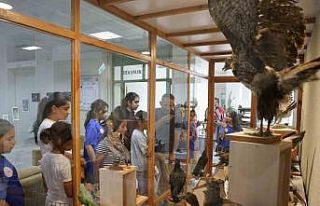 Botanik bahçesi öğrencilerin ilgisini çekti