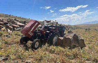Bulanık’ta traktör uçuruma yuvarlandı: 1’i...