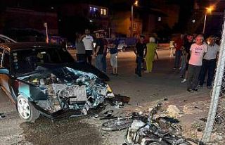 Burdur’da otomobil ile çarpışan motosiklet sürücüsü...