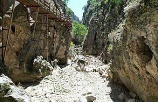 Çal Kısık Kanyonu Menderes’in kurumasıyla tüm...