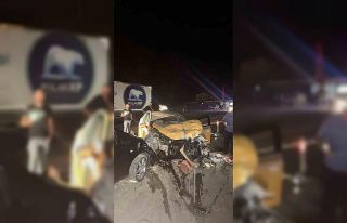 Çaycuma’da ticari taksi tıra arkadan çarptı:...